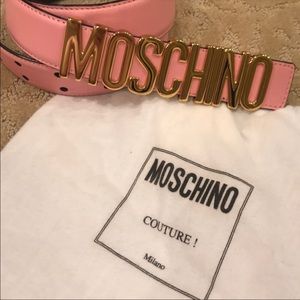 Moschino pink belt !